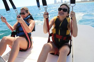 ralucalatoreste parasailing2