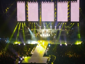 Ralucalatoreste jlo concert