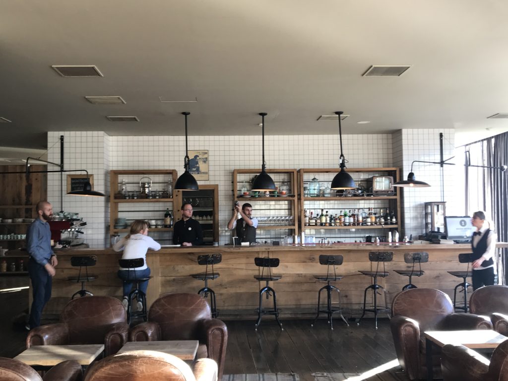 5F1BB07D-FF4A-4D27-8732-8BC3CC692F53